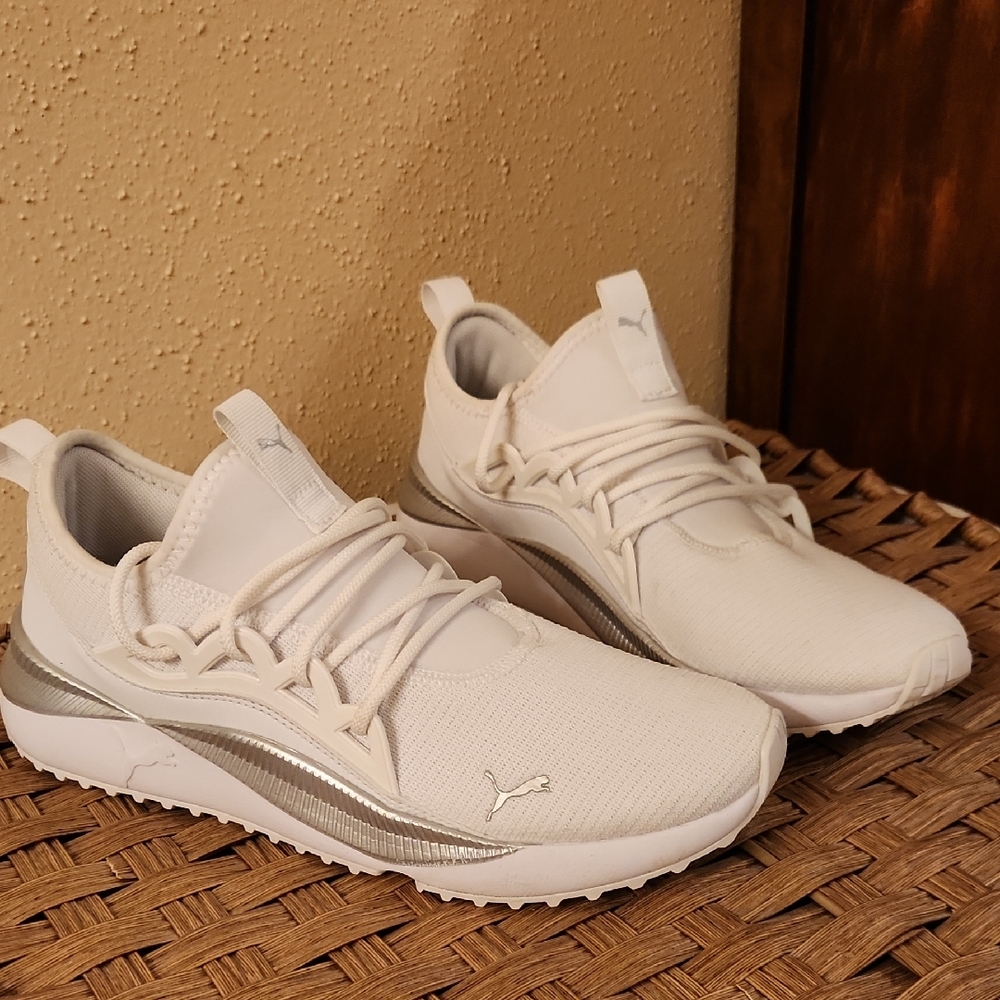 Puma White and Silver Athletic Shoes